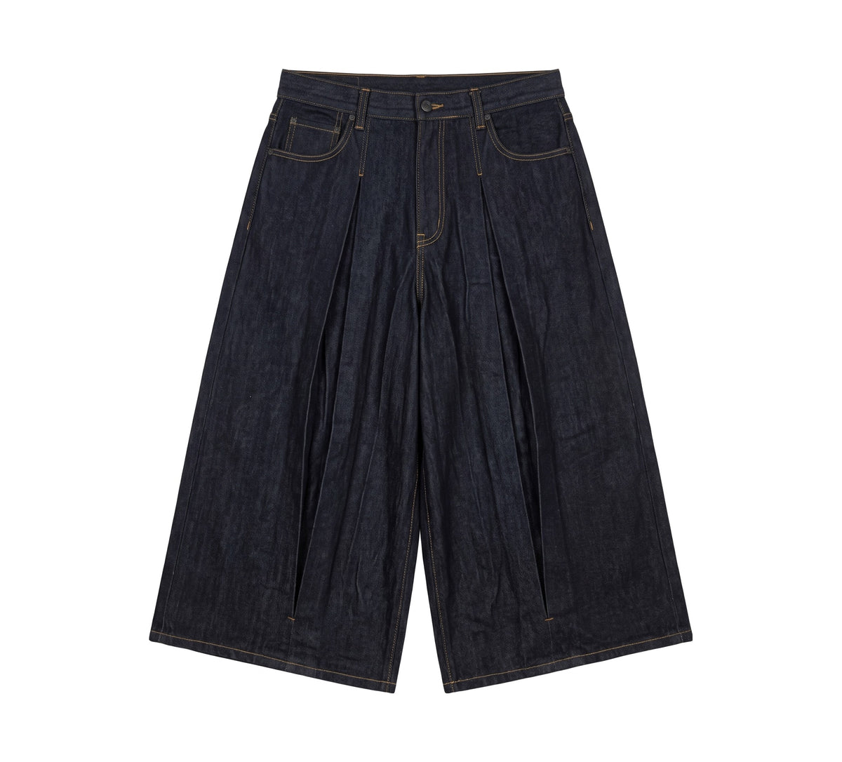 Giant pleated shorts